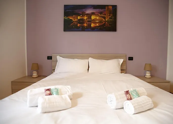 House 78 - Royal Welcome Apartmán *