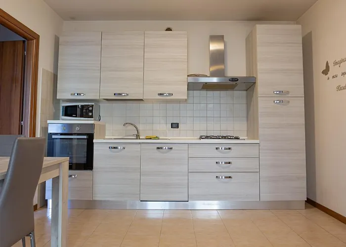 House 78 - Royal Welcome