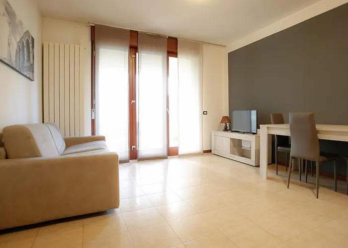 House 78 - Royal Welcome Verona