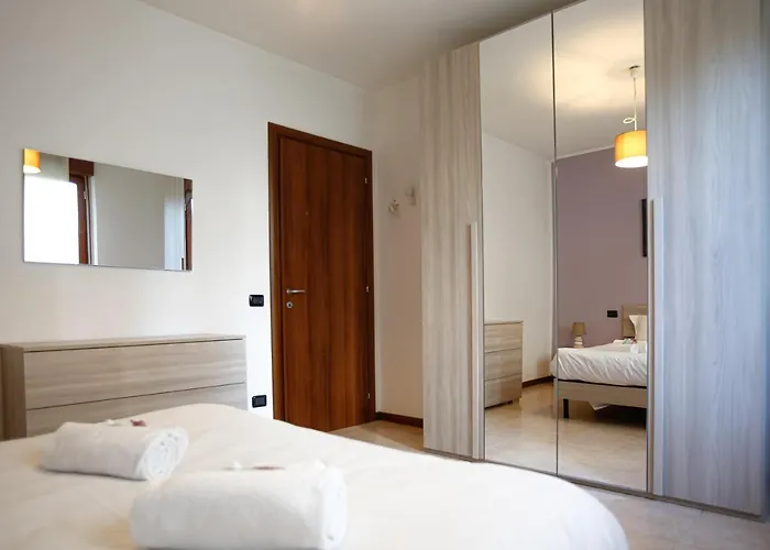 House 78 - Royal Welcome Apartmán *